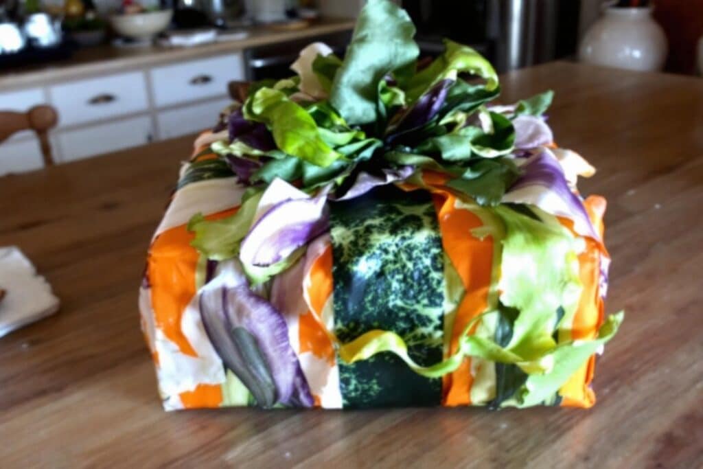 Comment créer du papier cadeau unique avec des épluchures de légumes