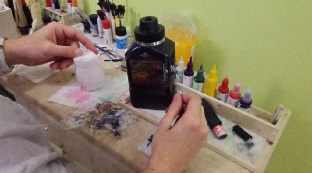 Comment transformer un micro-ondes en four de séchage pour peinture